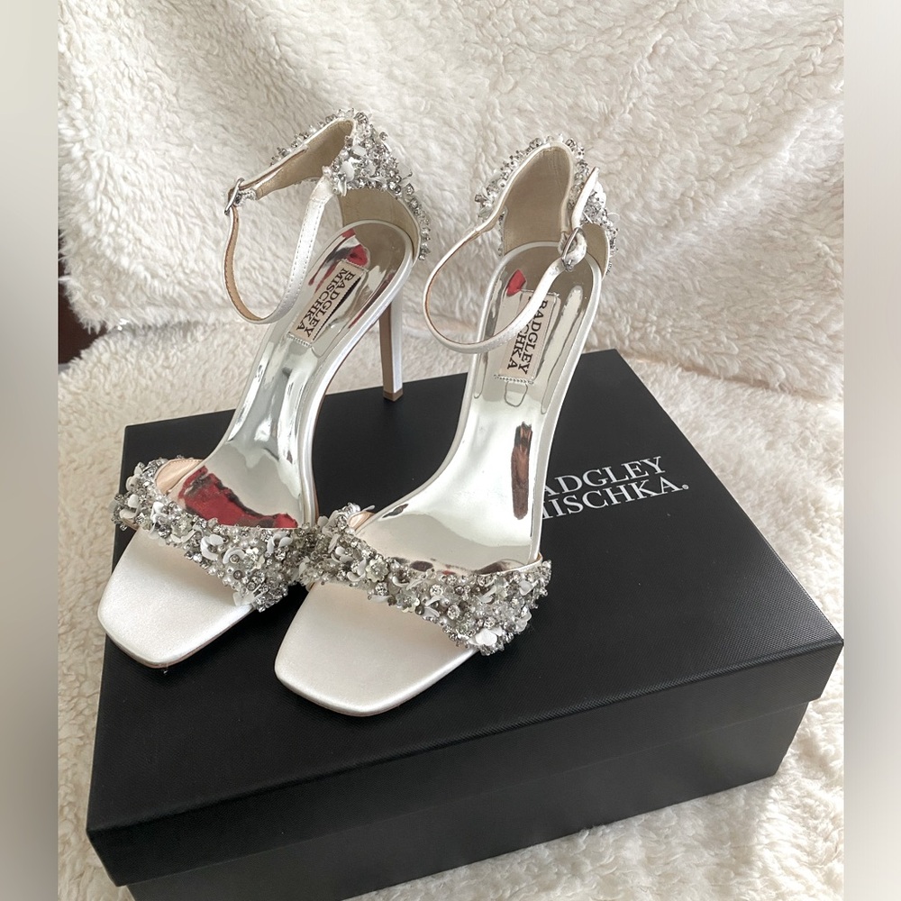 Badgley Mischika studded heels - Picture 1 of 4